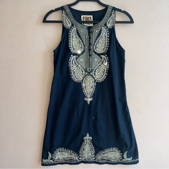 Free People Gold Sparkly Embellished Sequin Paisley Pattern Black in size 4 - Picture 1 of 15